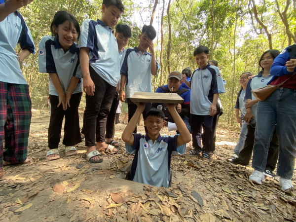 CHƯƠNG TRÌNH HOẠT ĐỘNG NGOẠI KHÓA | KHÁM PHÁ ĐỊA ĐẠO CỦ CHI – BẾN NHÀ RỒNG
